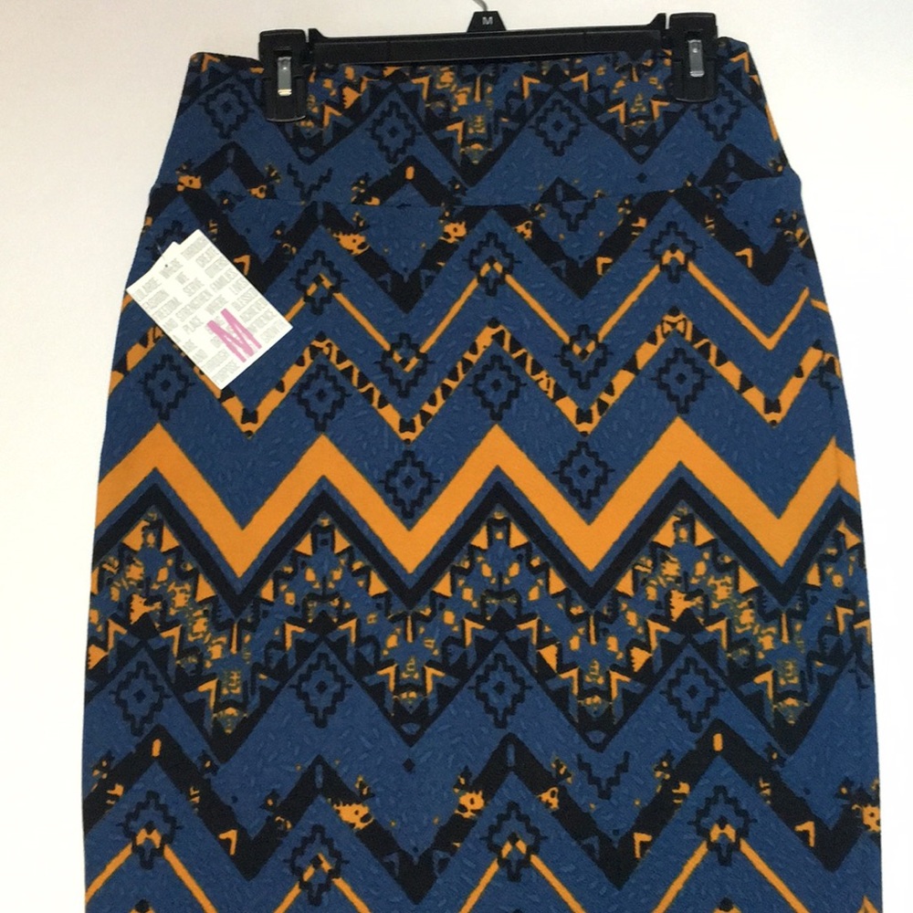 M Lularoe Cassie Skirt